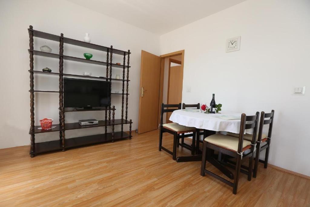 Apartment Davorka Primošten Buitenkant foto